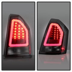 05 - 07 Chrysler 300 Tail Light Set - Black Patch Performance - SPYD5083326