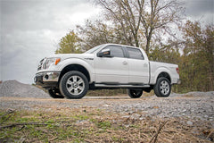 Rough Country 2 in Leveling Lift Kit w/Shocks - 56830 - Black Patch Performance - ROUG56830