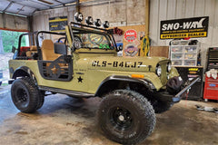 Rough Country 4 in Suspension Lift Kit w/Shocks - 67530 - Black Patch Performance - ROUG67530